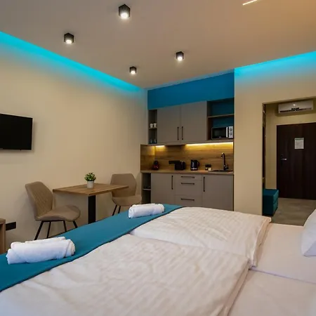 Varkonyi Apartmán Gyula